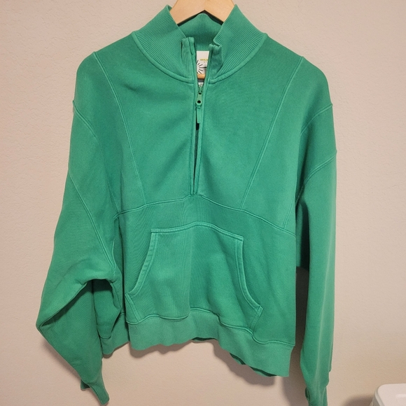 aerie Tops - AERIE kelly green quarter zip sweatshirt size large NEW